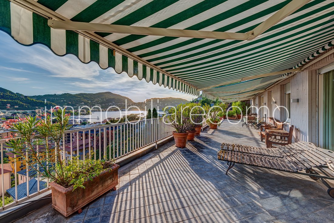 Penthouse in Eastern Lake Center, Como, Lombardy 1 - 18221652