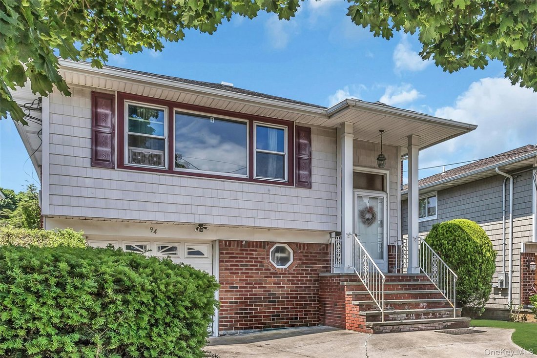 House in Lynbrook, New York, United States 1 - 18223353