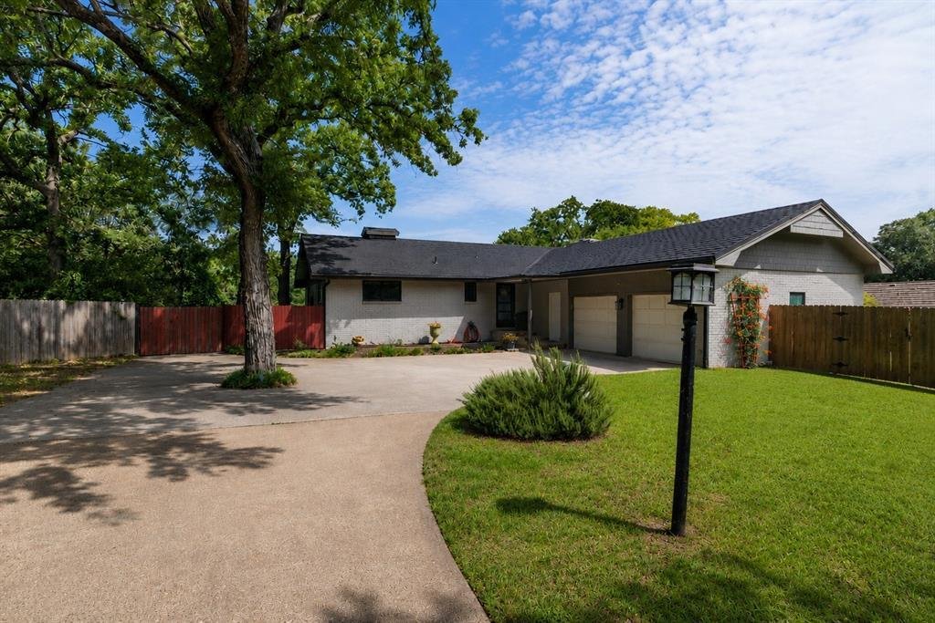 House in Azle, Texas, United States 2 - 18223424
