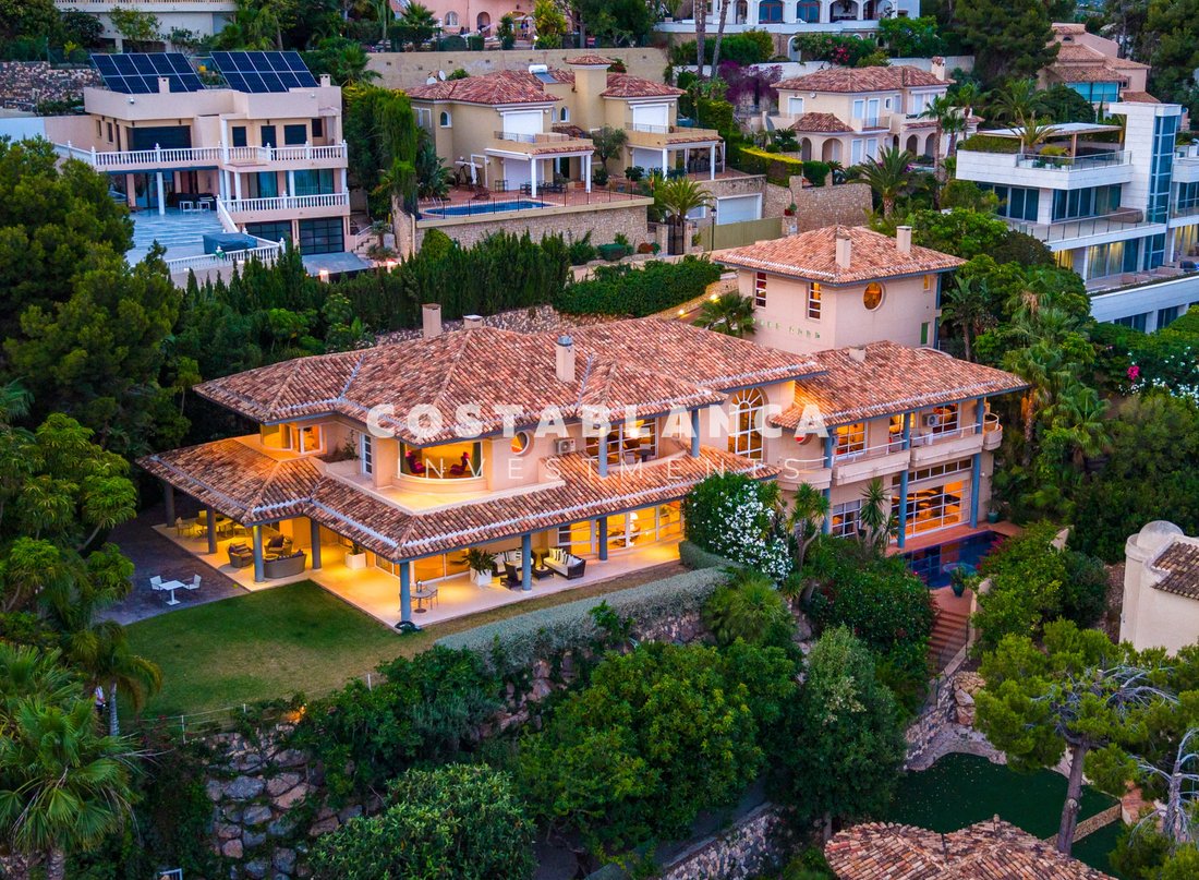 Villa in Zona de Mascarat, Valencian Community, Spain 1 - 18222694