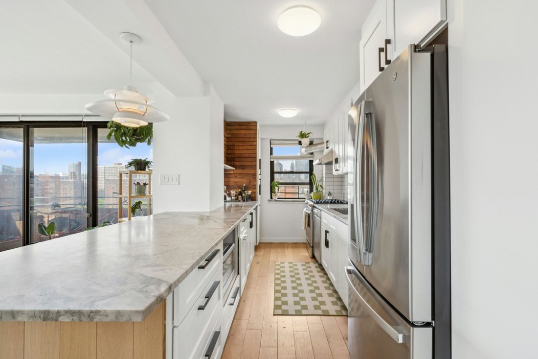 Co Op in New York, New York, United States 5 - 18217137