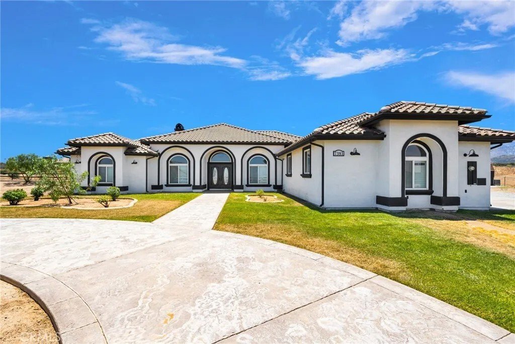 House in Phelan, California, United States 1 - 18223276