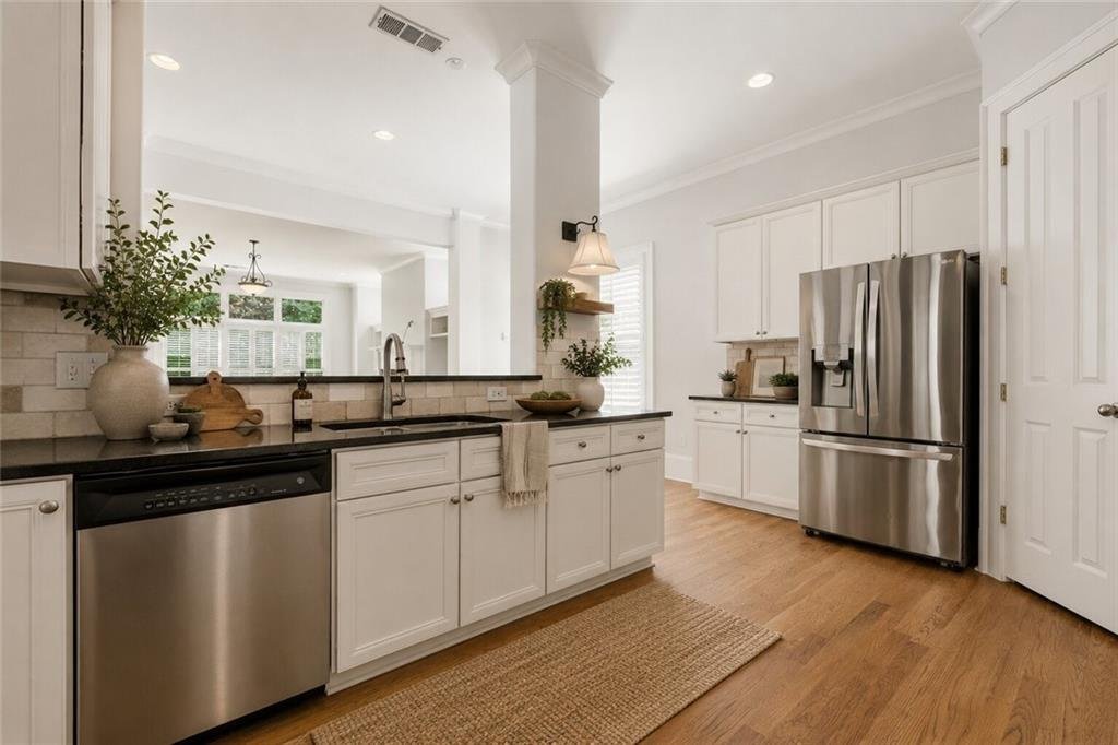 House in Atlanta, Georgia, United States 2 - 18222579