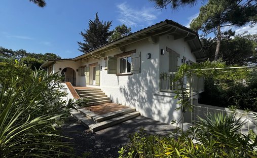 Villa in Centre Cap Ferret, Lège-Cap-Ferret, France 1