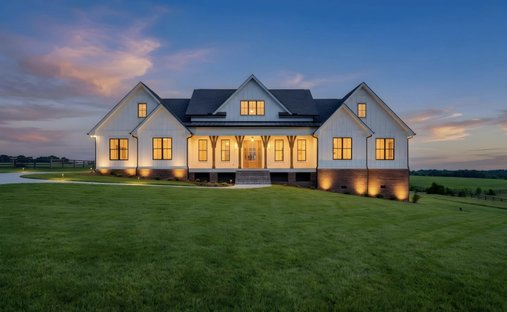 House in Burns, Tennessee, United States 1