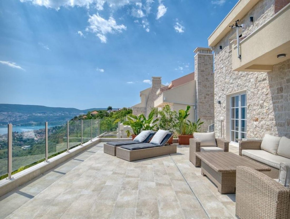 House in Podi, Herceg Novi Municipality, Montenegro 2 - 18222602