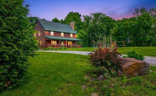 House in Logan, Ohio, United States 1