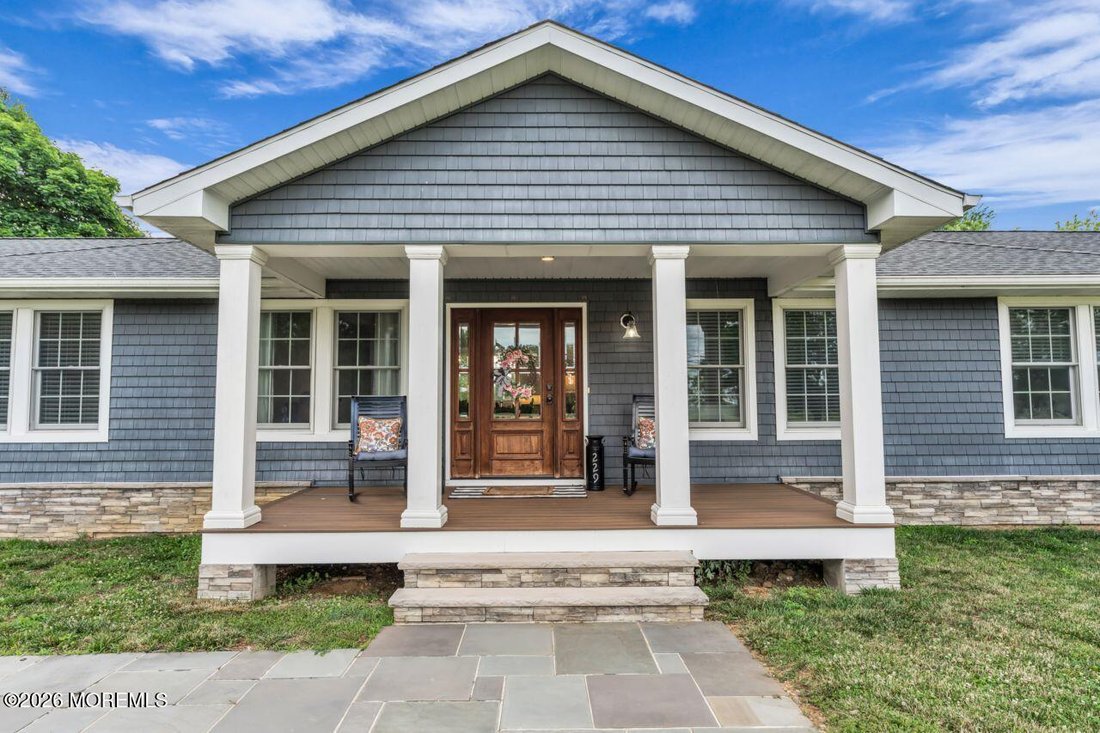 House in Freehold Township, New Jersey, United States 4 - 18222407