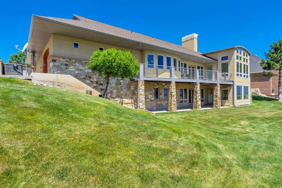 House in Saratoga Springs, Utah, United States 4 - 18222046
