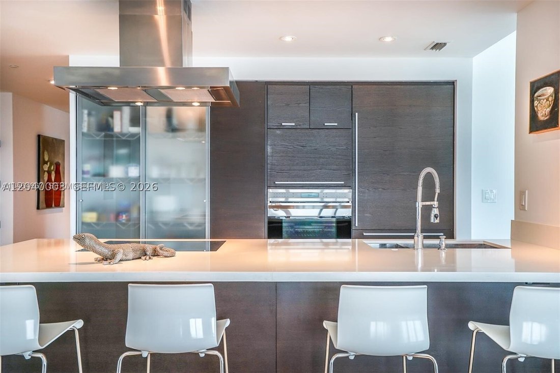 Condo in Miami Beach, Florida, United States 3 - 18222960