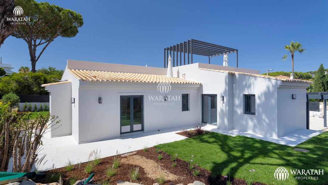 Villa in Vale do Lobo, Almancil, Portugal 3 - 17888058