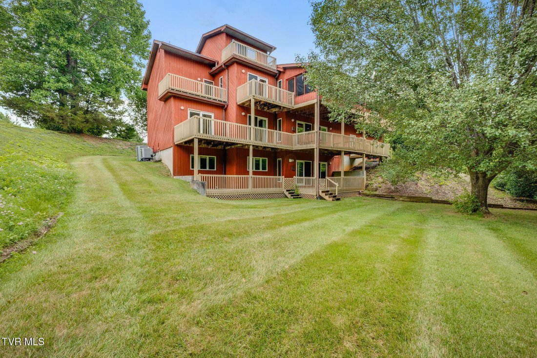 House in Elizabethton, Tennessee, United States 5 - 18222812