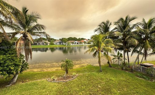 House in Miramar, Florida, United States 1