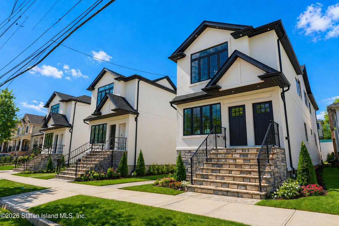 House in New York, New York, United States 2 - 16946601