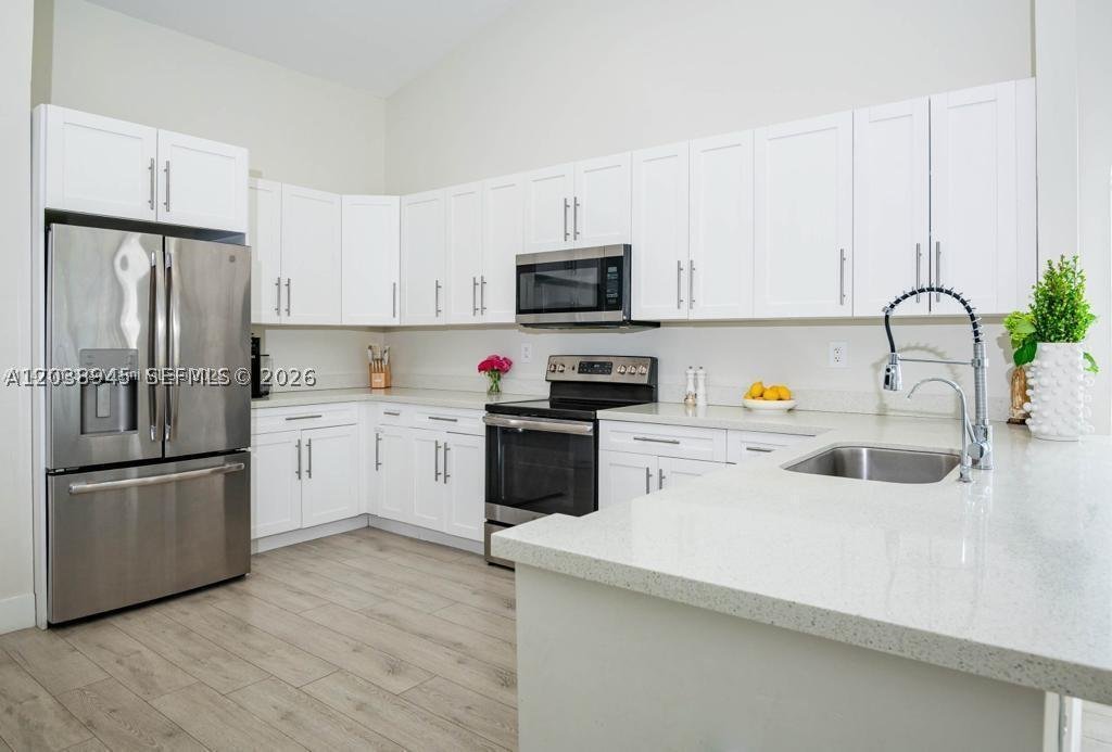 House in Hialeah, Florida, United States 4 - 18222963