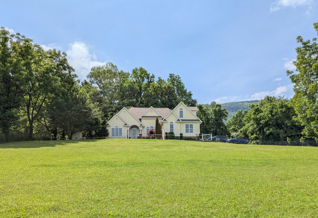 House in Whitwell, Tennessee, United States 2 - 18222338