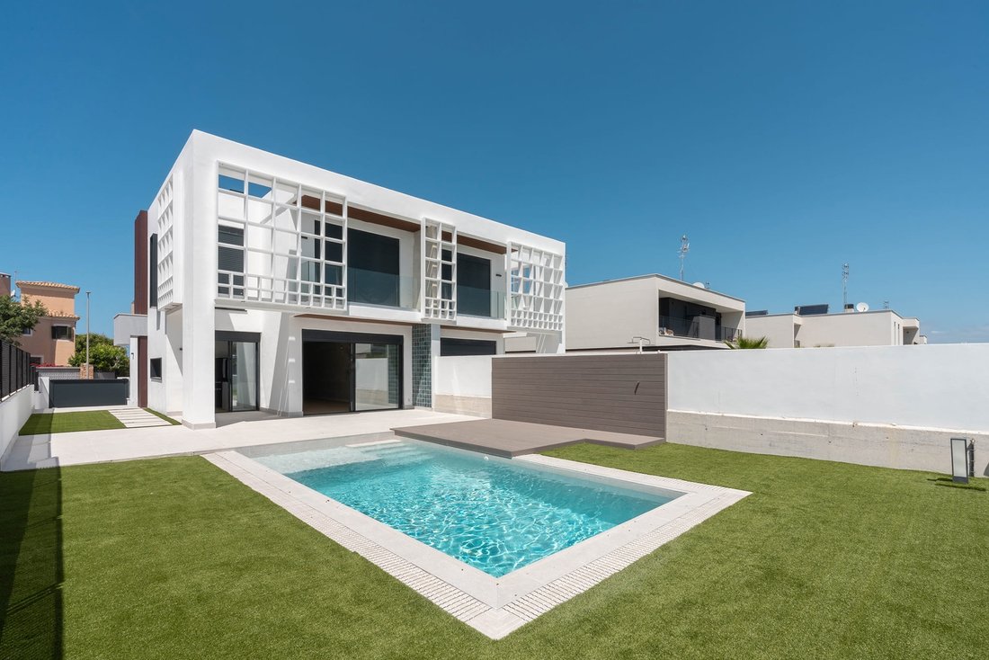 Villa in Llucmajor, Balearic Islands, Spain 2 - 18144178