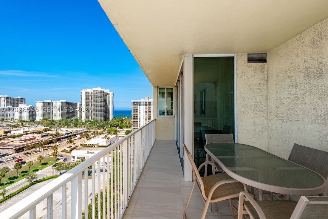 Condo in Fort Lauderdale, Florida, United States 3 - 18026034