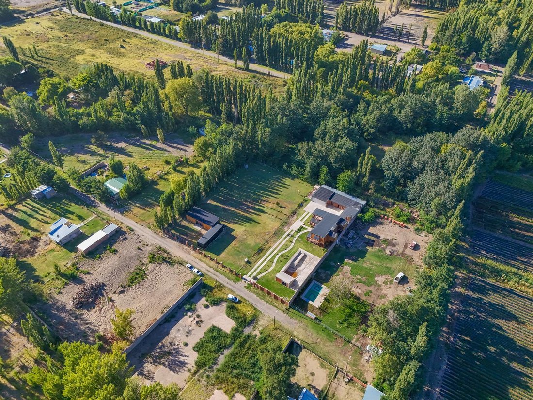 House in Neuquen, Neuquen, Argentina 4 - 18221681