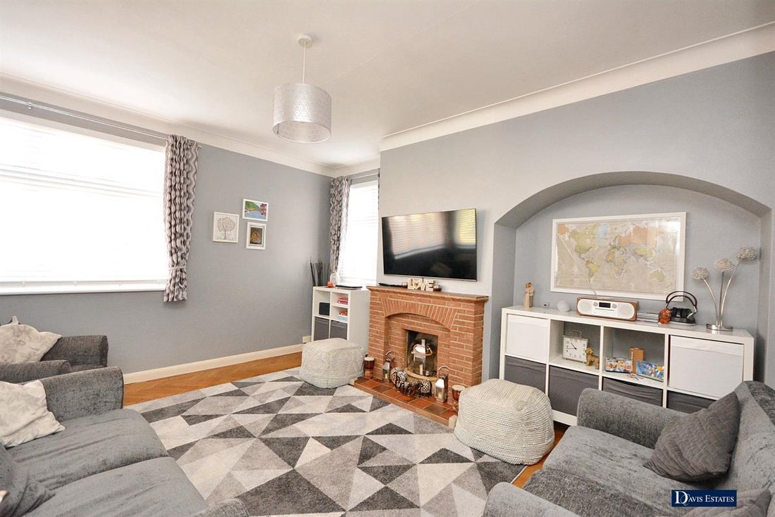 Chalet in County Park Estate, Romford, England 2 - 18222147