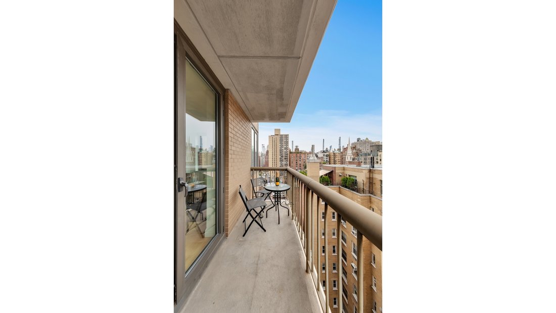 Condo in New York, New York, United States 2 - 18223697