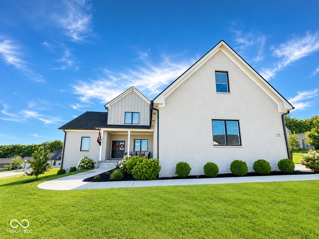 House in Greenwood, Indiana, United States 2 - 18222022
