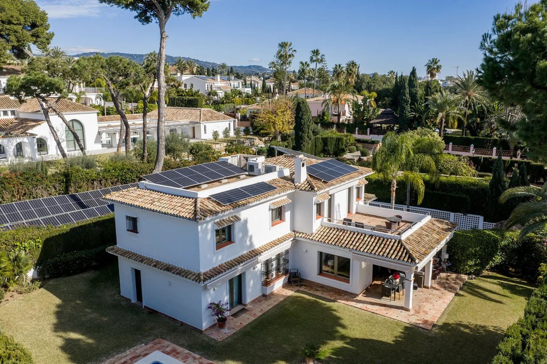 Villa in Marbella, Andalusia, Spain 1 - 18222334