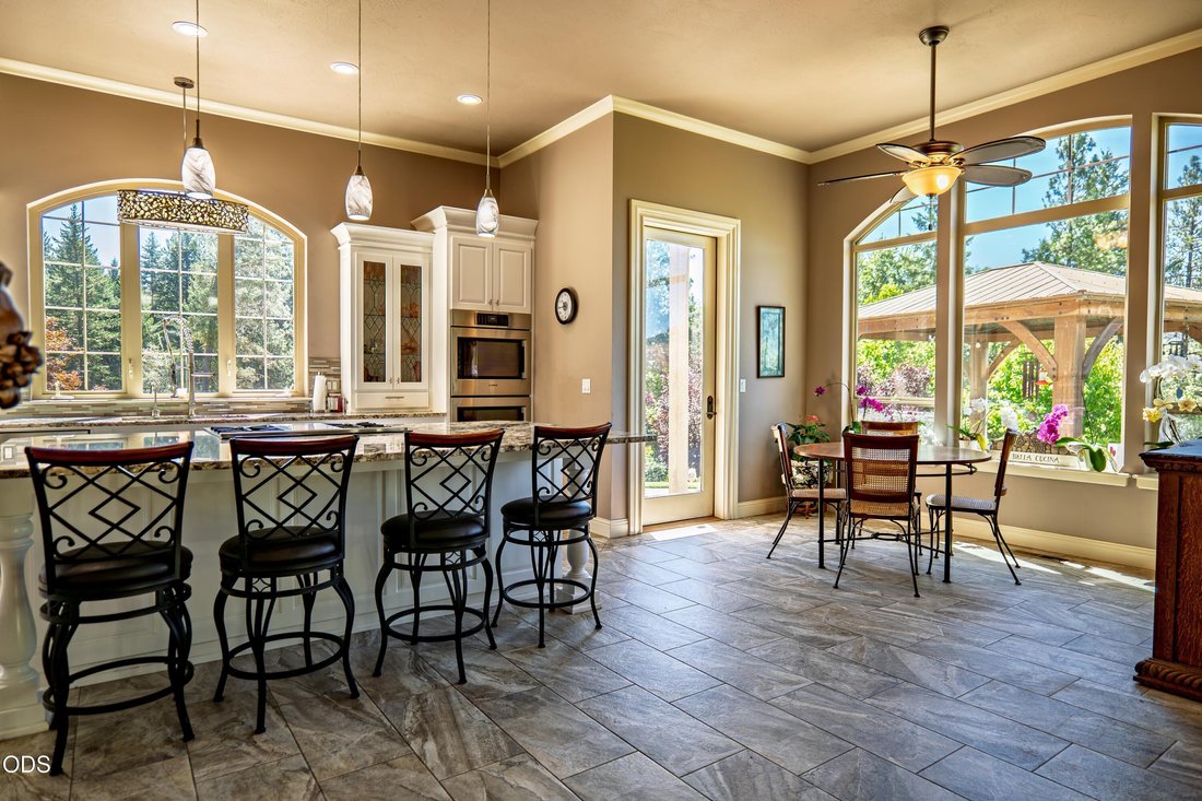 House in Grants Pass, Oregon, United States 3 - 18222386