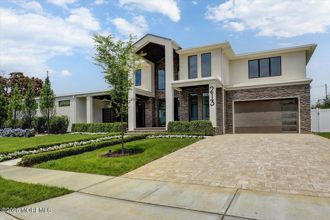House in Long Branch, New Jersey, United States 3 - 18222413