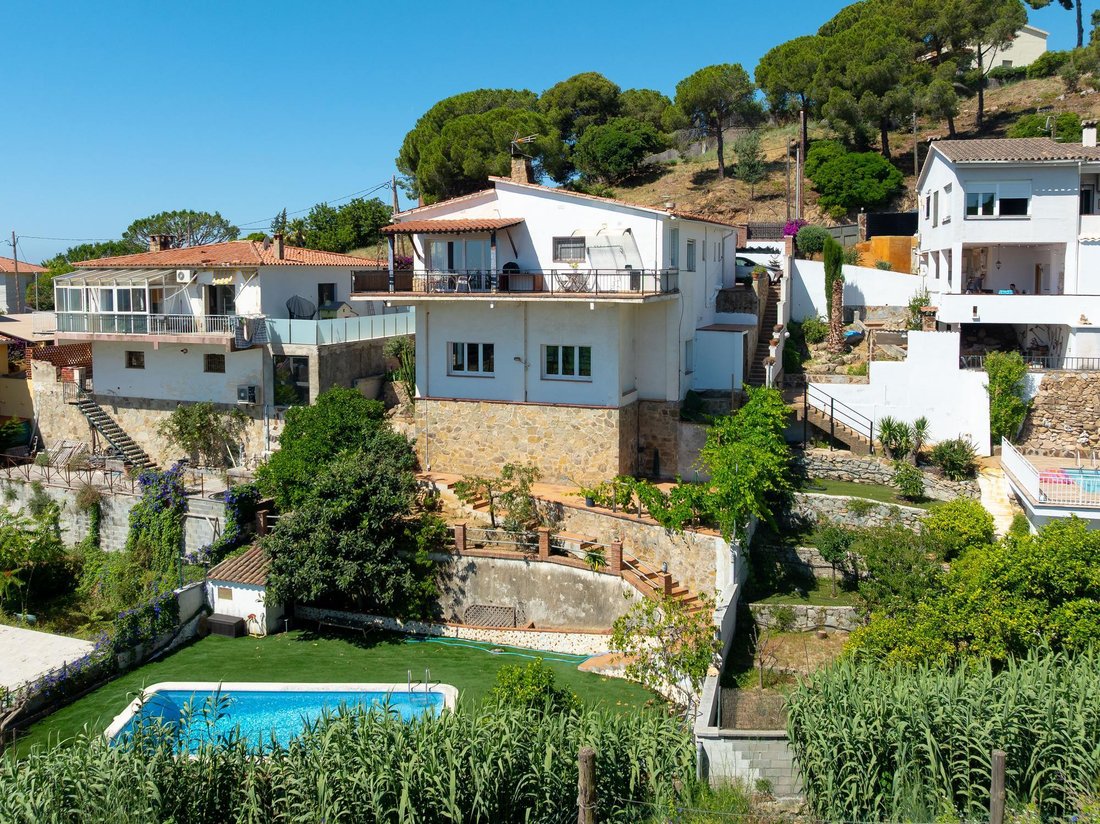 Villa in Cabrils, Catalonia, Spain 1 - 18222611