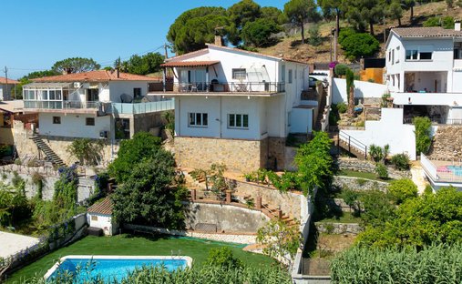 Villa in Cabrils, Catalonia, Spain 1