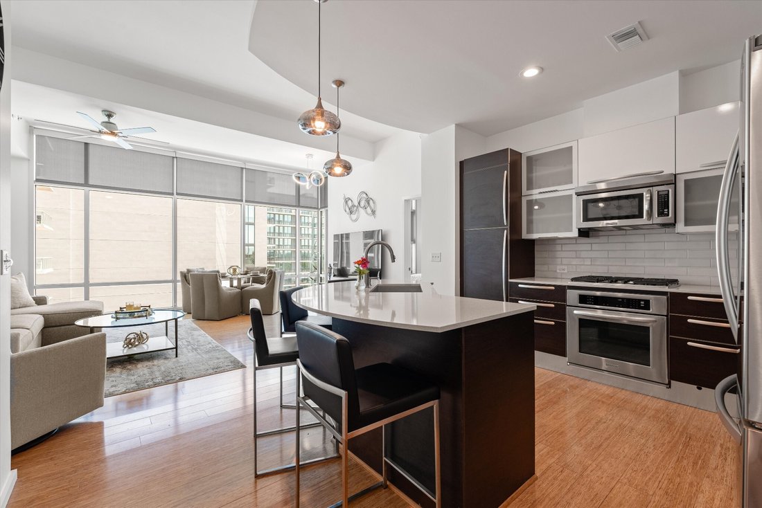 Condo in Nashville, Tennessee, United States 2 - 18222260
