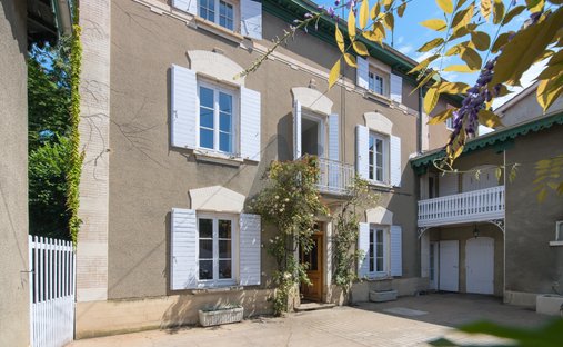 House in Arrondissement of Villefranche-sur-Saône, Auvergne-Rhône-Alpes, France 1