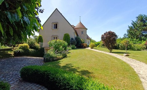 House in Croisilles, Centre-Val de Loire, France 1