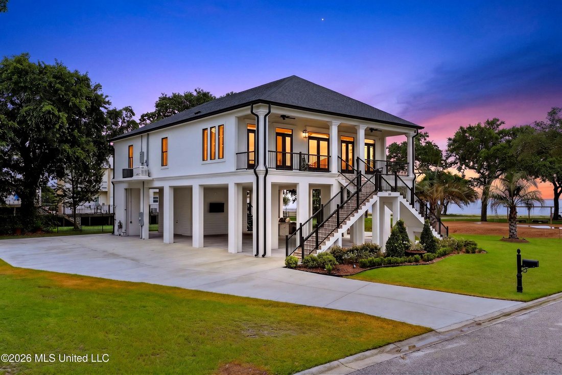House in Long Beach, Mississippi, United States 1 - 18222182