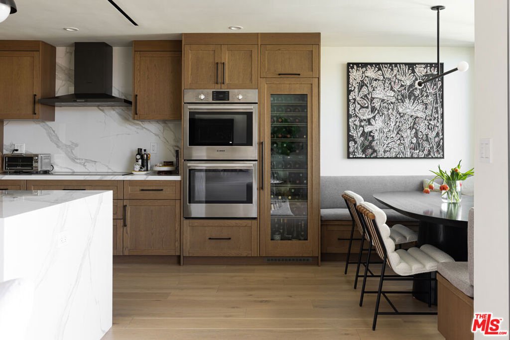 Condo in Los Angeles, California, United States 3 - 18223144