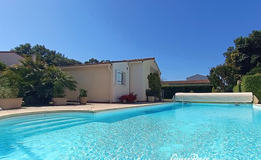House in Garons, Occitania, France 1