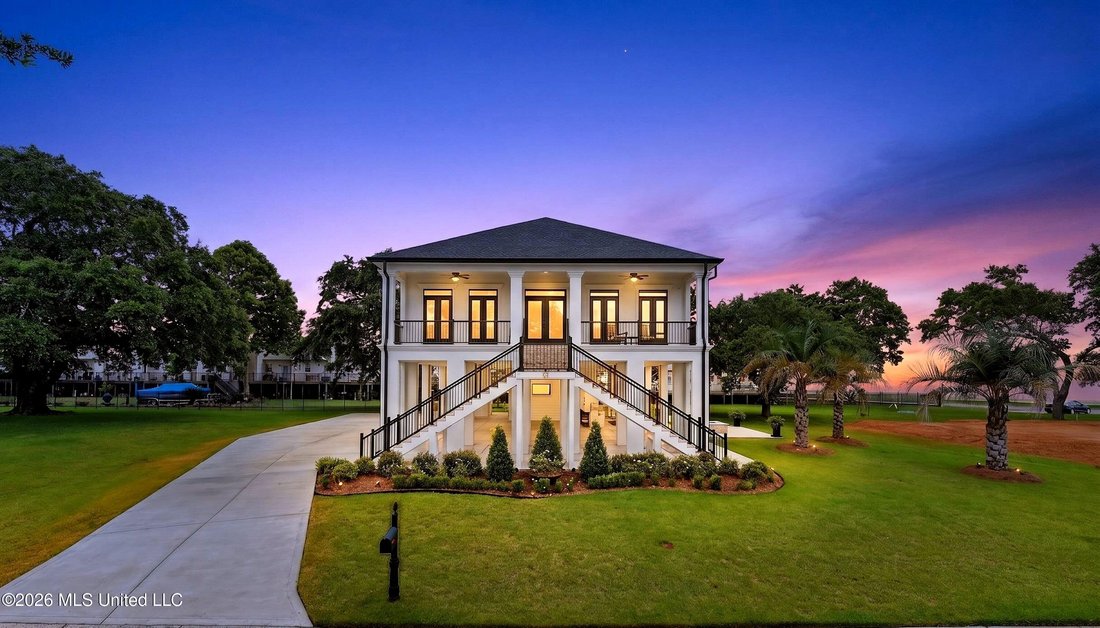 House in Long Beach, Mississippi, United States 2 - 18222182