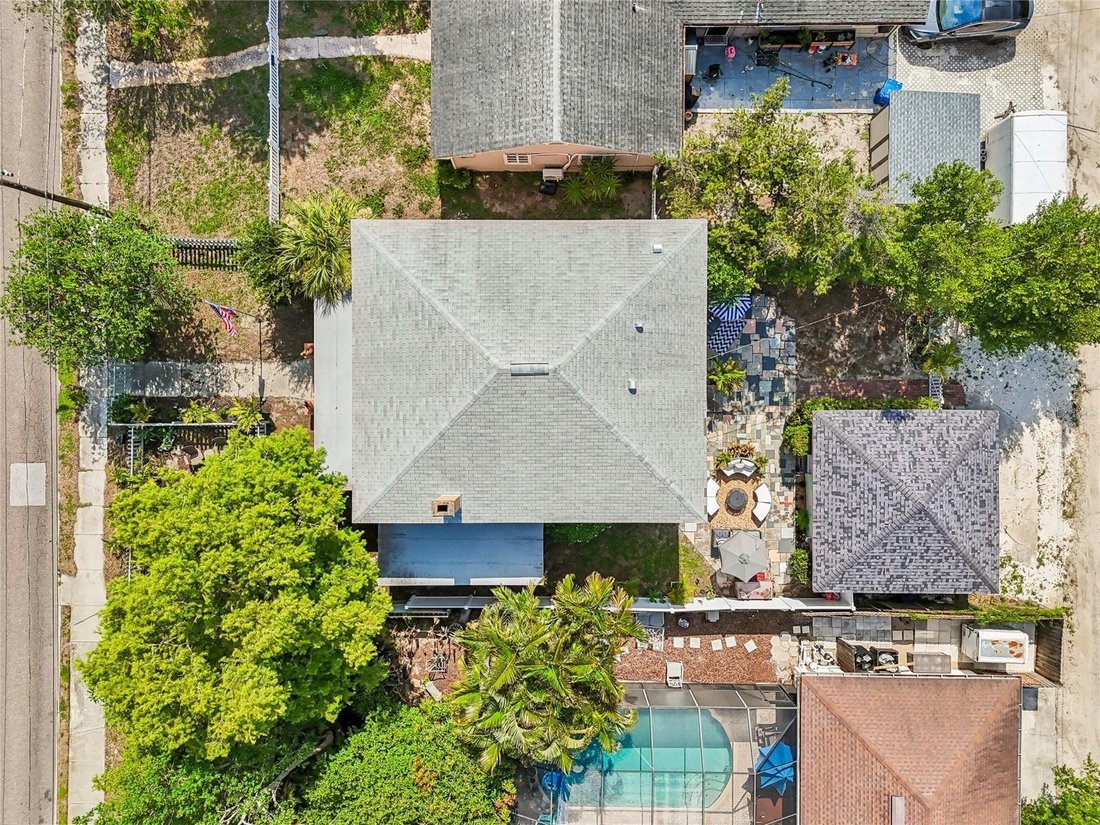 House in St. Petersburg, Florida, United States 5 - 18222860