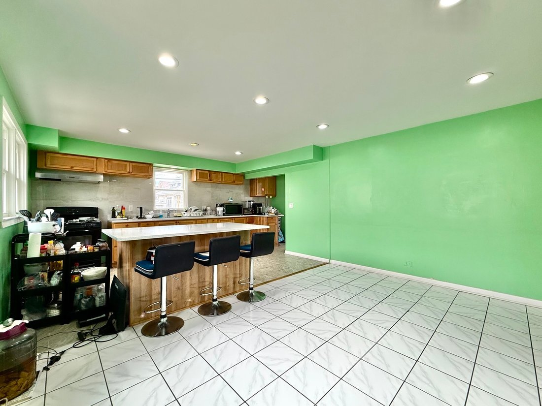 House in Chicago, Illinois, United States 5 - 18222432