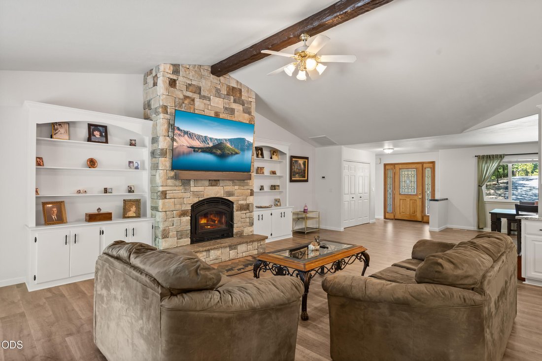 House in Grants Pass, Oregon, United States 1 - 18222392