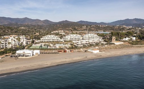 Villa a Cancelada, Estepona, Andalusia 1