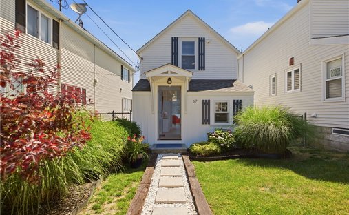 Portsmouth, Rhode Island, United States 1