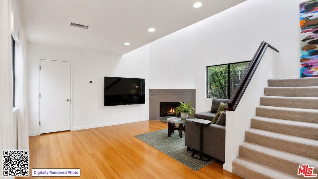 Los Angeles, California, United States 4 - 18223113