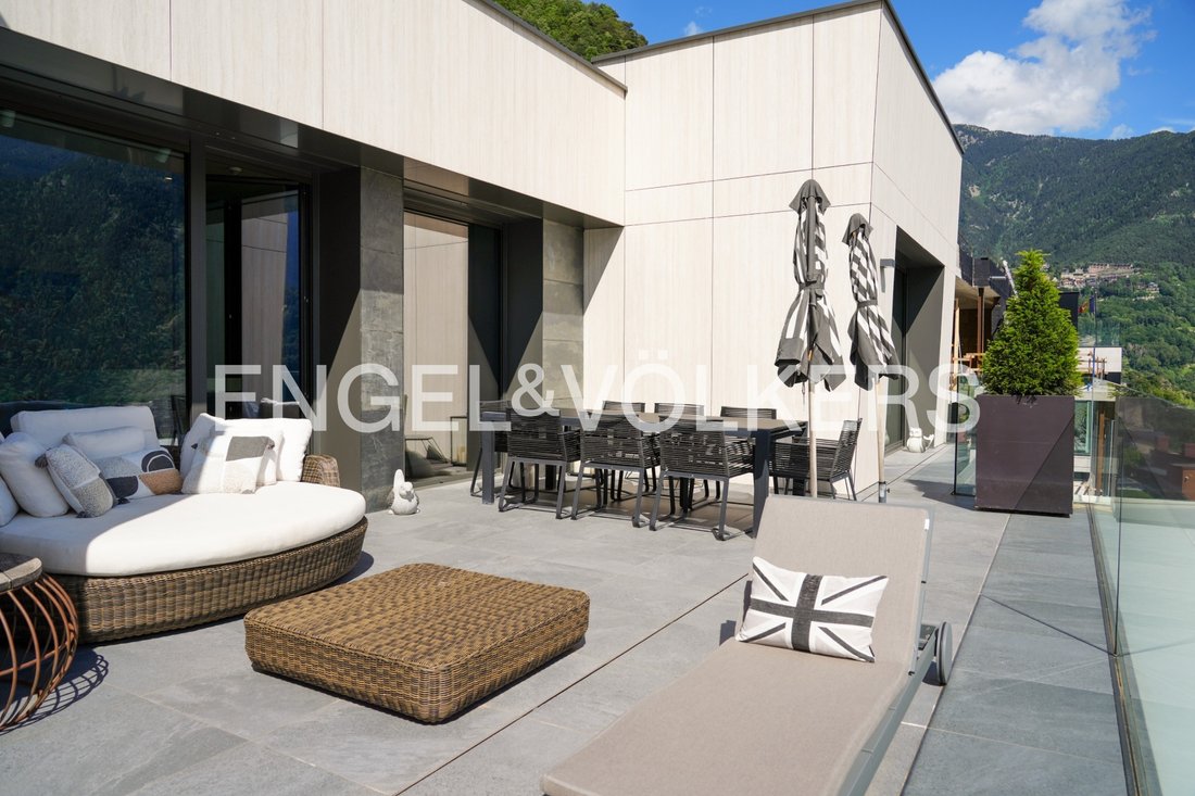 Chalet in Escaldes-Engordany, Escaldes-Engordany, Andorra 3 - 18223071