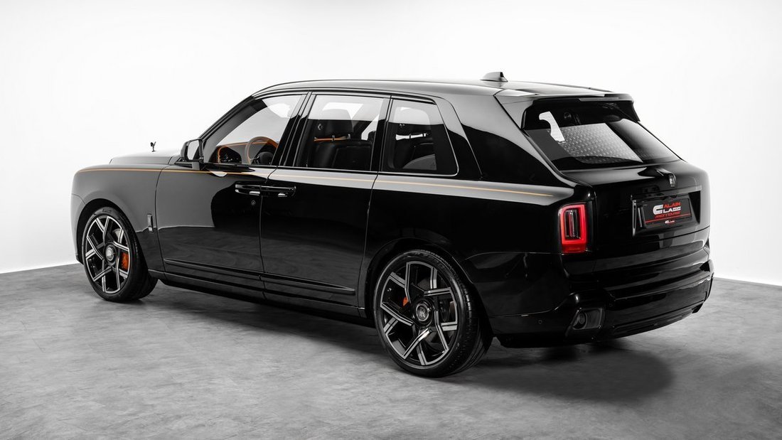 Suv in Dubai, United Arab Emirates 2 - 18234800