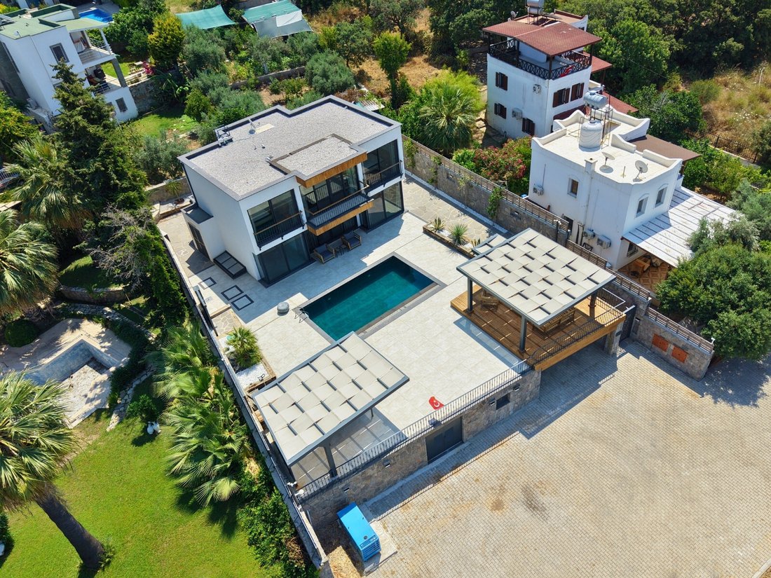 Villa in Yalıkavak, Muğla, Turkey 2 - 18234502