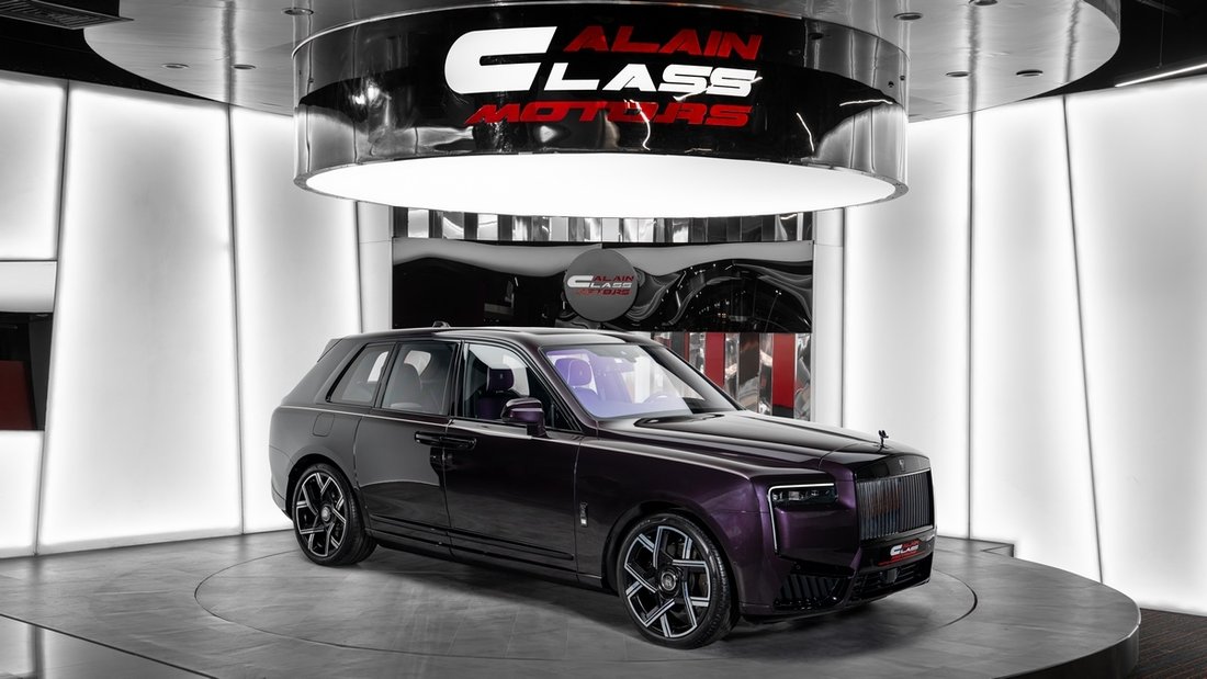 Suv in Dubai, United Arab Emirates 1 - 18231631