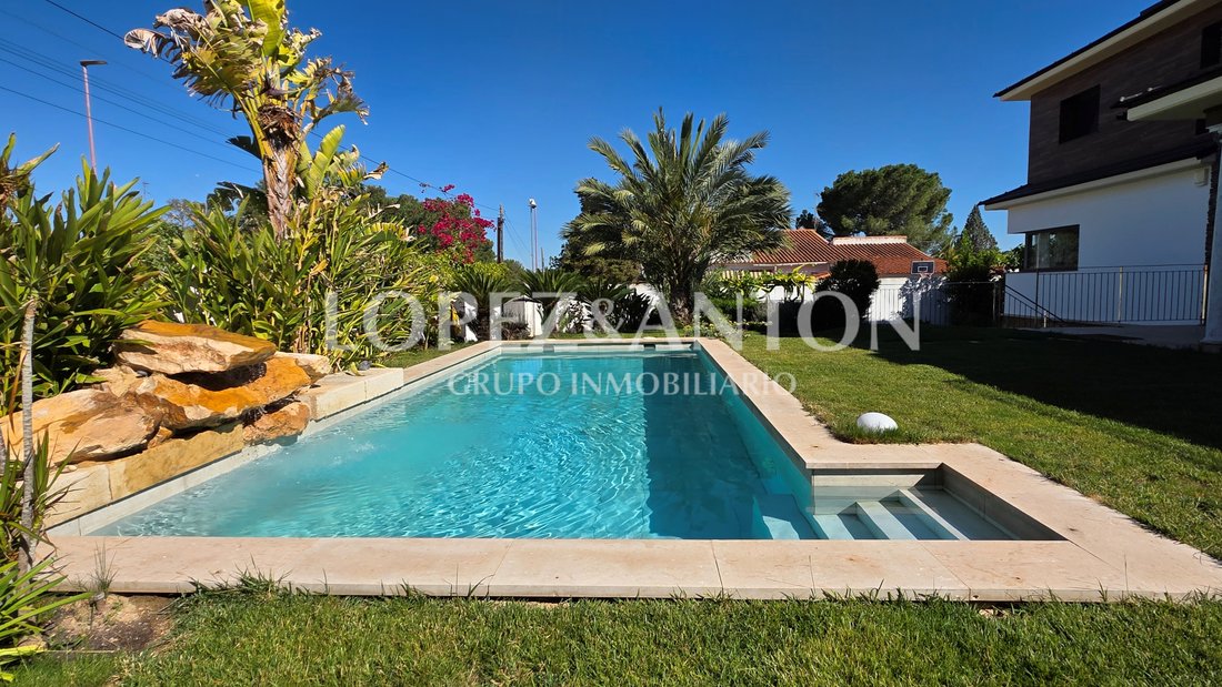 Villa in l'Eliana, Valencian Community, Spain 2 - 18224574