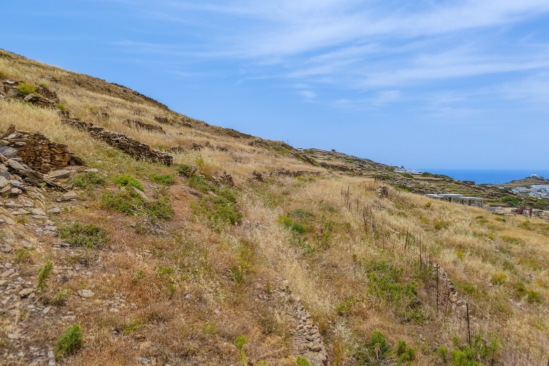 Land in Ios, Aegean, Griechenland 4 - 16655116